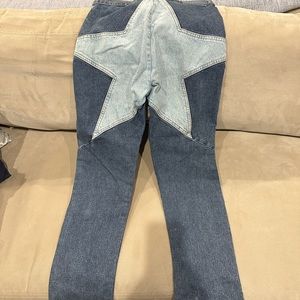 Women’s Revice jeans. Like new! Size 28